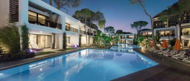 TRENDY LARA Pools & Beach